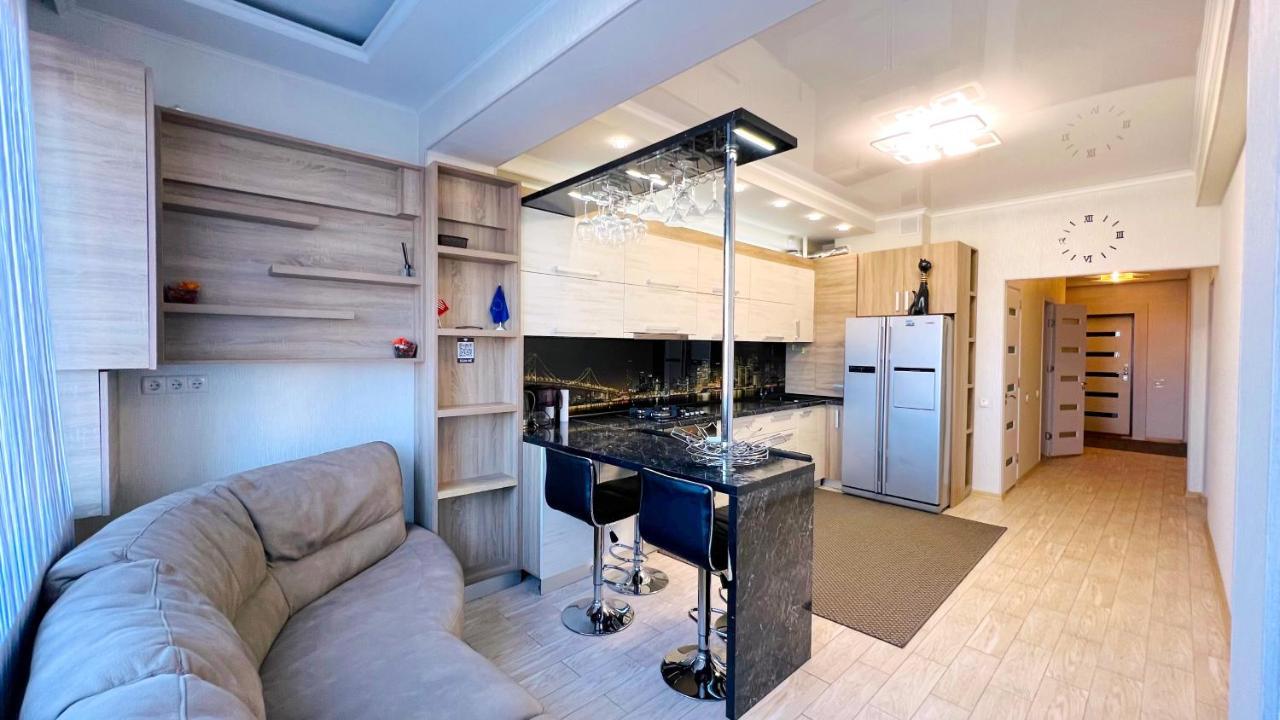 Apartament De Lux Cu 2 Camere Si Living 키시나우 외부 사진