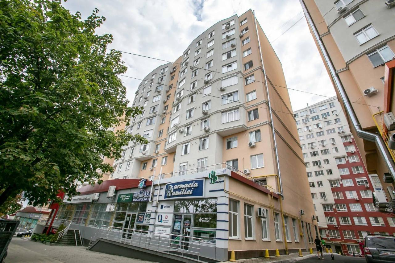 Apartament De Lux Cu 2 Camere Si Living 키시나우 외부 사진