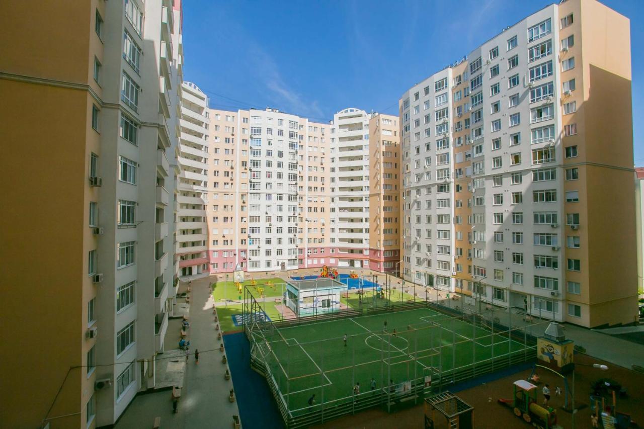Apartament De Lux Cu 2 Camere Si Living 키시나우 외부 사진